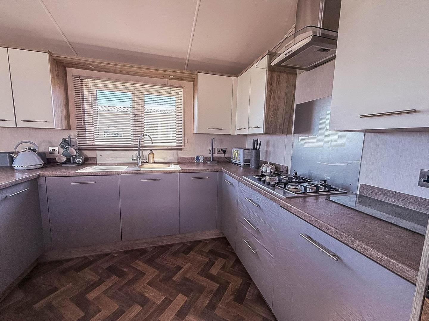 Stunning 6 Berth Lodge With Full Sea Views In Suffolk Ref 68007Cr Lowestoft Exterior photo